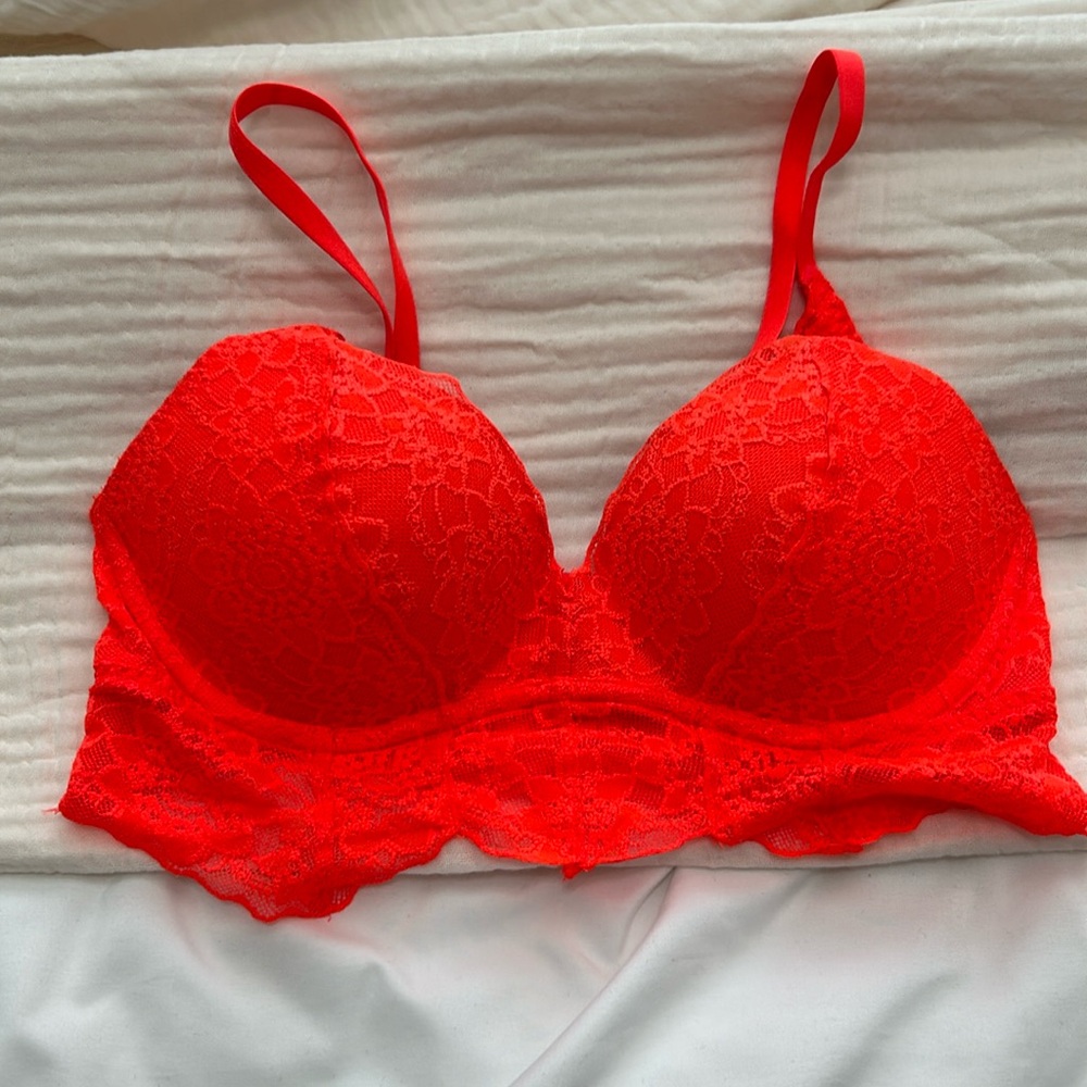 Bright orange vs pink bra